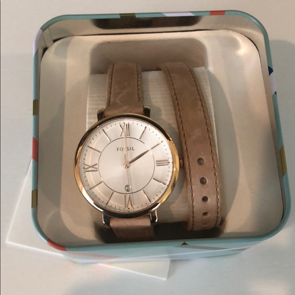 Wrap watch *NEEDS BATTERY*